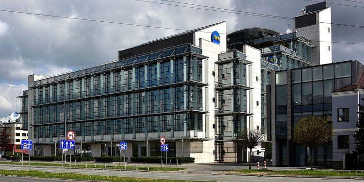 TVN zaskakuje. Stacja zawiesza popularne show