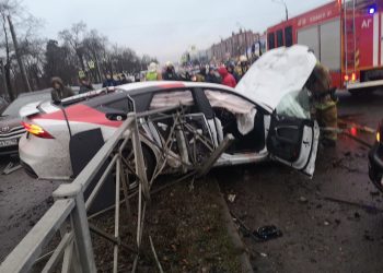 Miała być jazda próbna. Audi staranowało 15 pojazdów! [WIDEO]