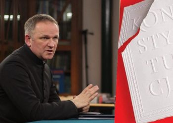 Opłatek w formie „Konstytucji”. Zdjęcie opublikowane przez duchownego wywołało burzę w sieci