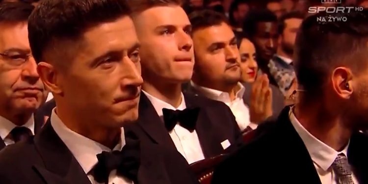 Złota Piłka 2019: Wymowna reakcja Roberta Lewandowskiego na wiadomość o 8. miejscu [WIDEO]