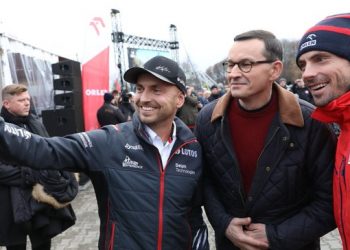 Morawiecki zapowiada zmiany w przepisach drogowych