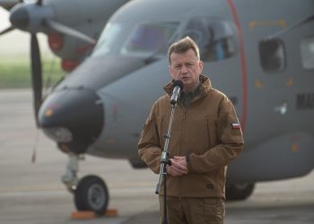 W ostrzelanej bazie w Iraku stacjonują polscy żołnierze. Jest komunikat MON