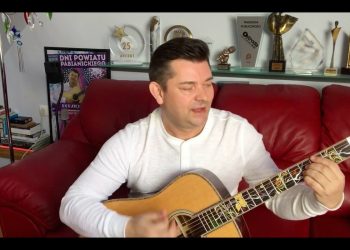 Nowa sieć sklepów wchodzi do Warszawy. Tak reklamował ją Zenek Martyniuk [WIDEO]