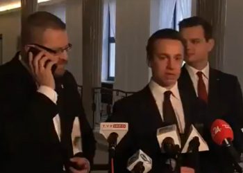 Braun zadzwonił do ABW podczas konferencji prasowej