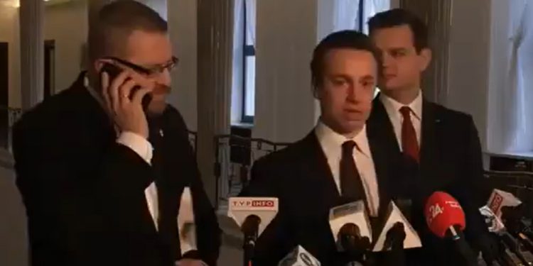 Braun zadzwonił do ABW podczas konferencji prasowej