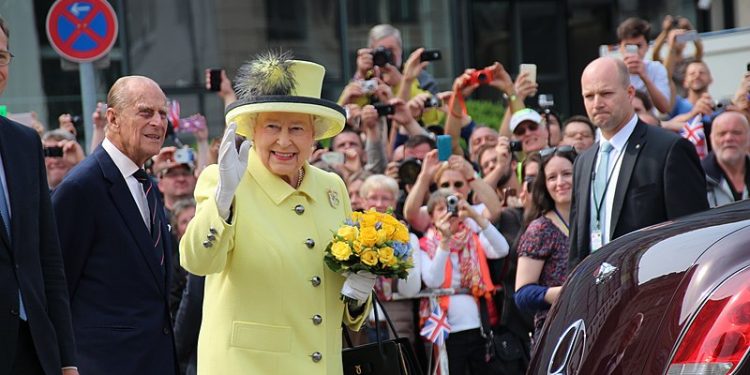 Elżbieta II o Harrym i Meghan: „Znaleźliśmy rozwiązanie”