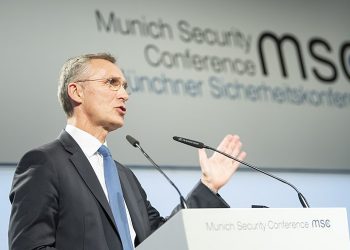 Sekretarz generalny NATO reaguje na rosyjskie rakiety przy polskiej granicy