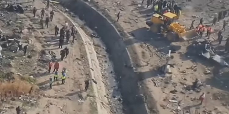 Katastrofa ukraińskiego samolotu w Teheranie. Ujawniono ostatnie słowa pilota