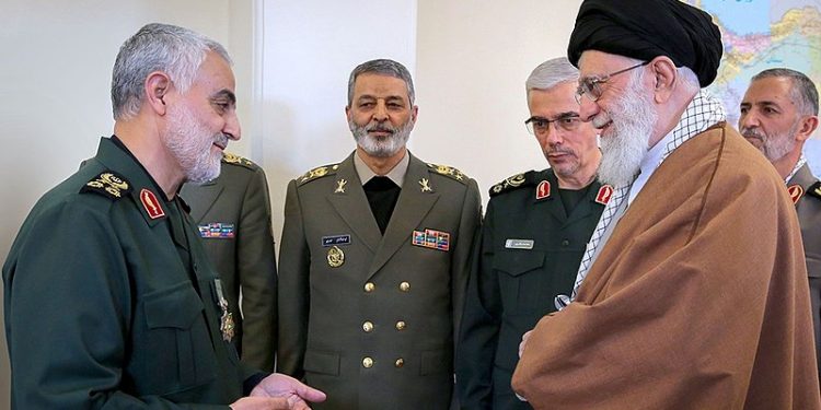 Iran grozi USA odwetem za zabicie gen. Sulejmaniego. Świat na skraju wojny!