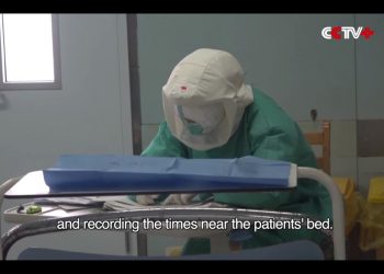 Koronawirus w Chinach. Pokazano nagranie ze szpitala [WIDEO]