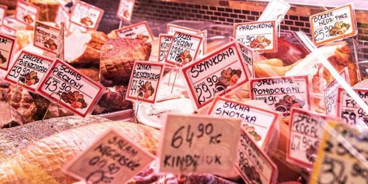Wieprzowina z rabatem coraz droższa. Ceny poszły w górę, a w sklepach ubyło promocji