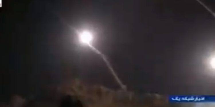 Iran zaatakował amerykańskie bazy wojskowe. Telewizja mówi o 80 zabitych „amerykańskich terrorystach” [WIDEO]