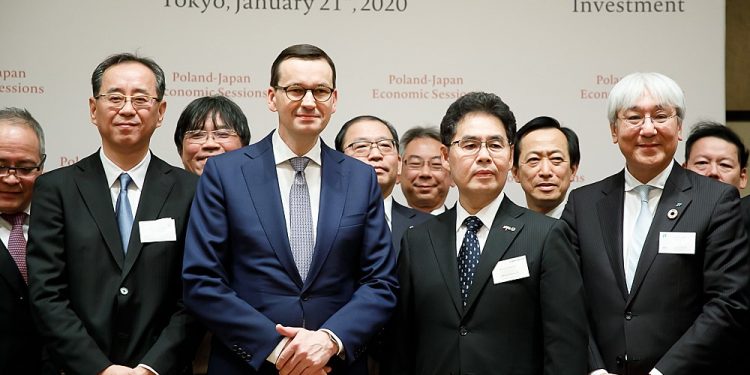 Polska i Japonia wybudują reaktor jądrowy. Premier Morawiecki w Tokio