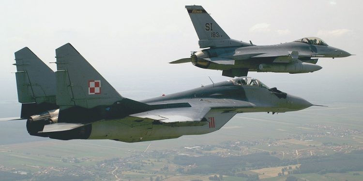 polskie myśliwce F-16
