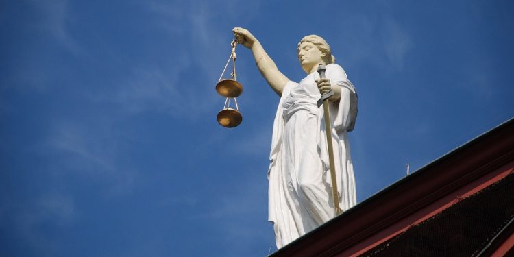 iustitia praworządność