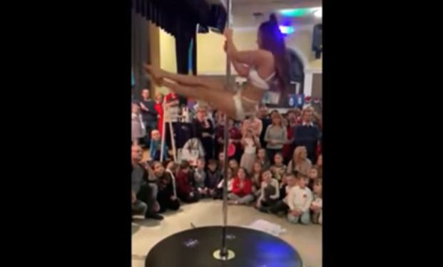 Na finale WOŚP tańczyła na rurze przed… dziećmi [WIDEO]