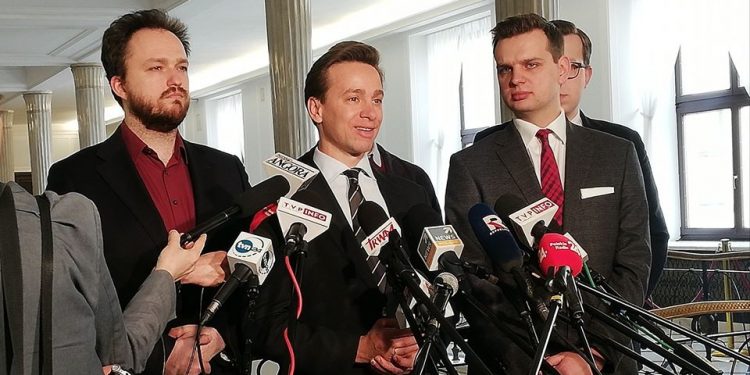 Bosak: „Nie unikajcie debaty. To kwintesencja rywalizacji”