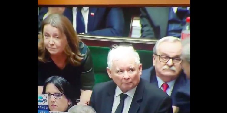 Nawet Kaczyński nie wytrzymał! Tak zareagował na tłumaczenia Lichockiej [WIDEO]