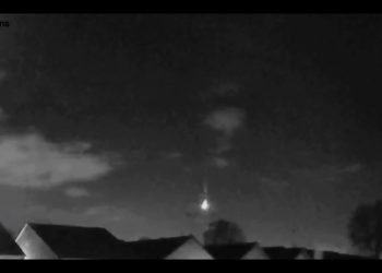 Spadający meteoryt zarejestrowany przez kamery. Niezwykłe nagranie! [WIDEO]