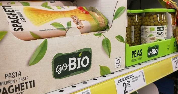 Sklepy coraz częściej kuszą Polaków produktami BIO. Eksperci: Na rynku widać duże ożywienie