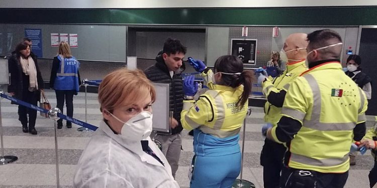 WHO: Koronawirus ma potencjał, by wywołać pandemię [WIDEO]