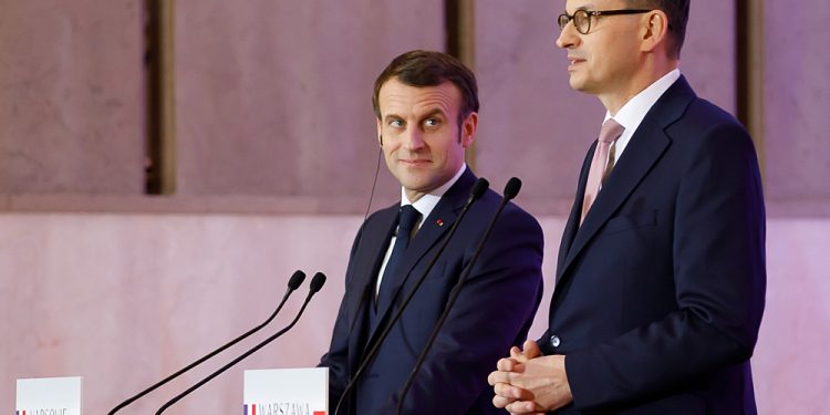 Mateusz Morawiecki i Emmanuel Macron