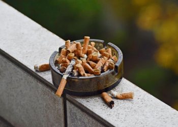 Ceny papierosów znacznie w górę? GIS żartobliwie: nawet 100 zł za paczkę