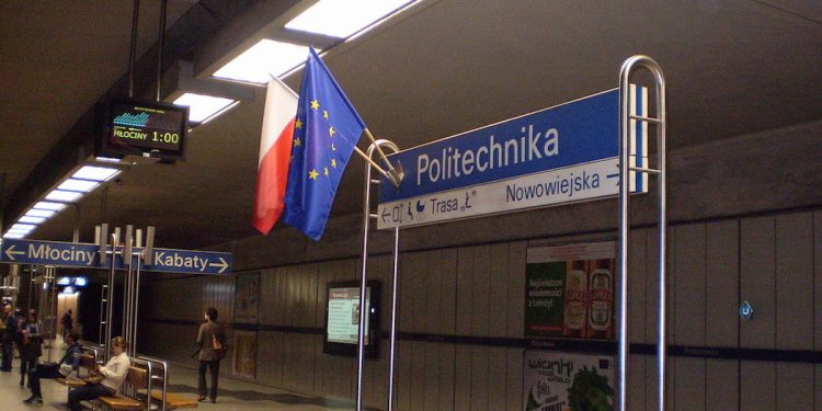 Czy Polacy obawiają się polexitu? Sondaż nie pozostawia wątpliwości