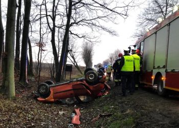 Potworny wypadek na Pomorzu. Nie żyje młoda kobieta