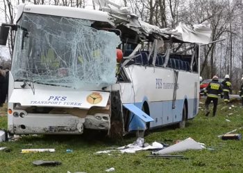wypadek autobusu szkolnego
