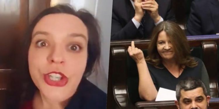 środkowego palca Lichockiej