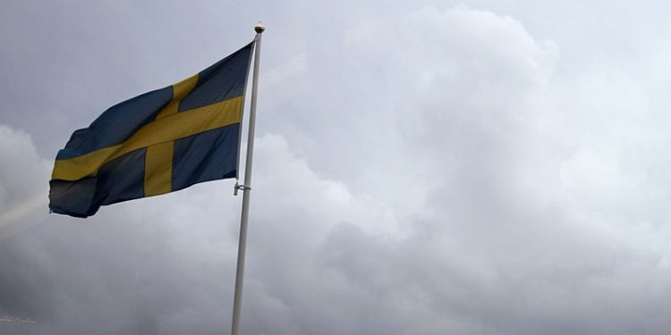 Szwecja nie reaguje na epidemię. „Koronawirus jest bezpieczny, bo…”