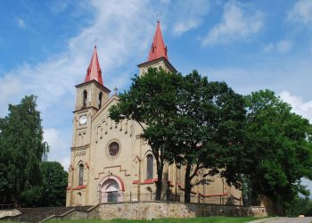 Kilkadziesiąt osób na mszy świętej. Interweniowała policja