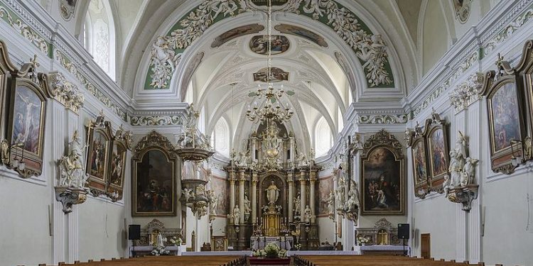 Nowe ograniczenia dotyczące Mszy Świętych! Jeszcze mniej osób może uczestniczyć