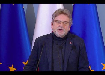 Dobre wiadomości. 13 zakażonych koronawirusem pacjentów w Polsce wyzdrowiało! [WIDEO]