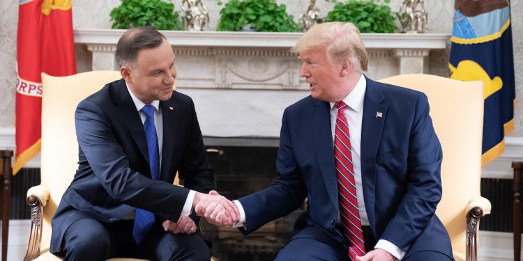 Andrzej Duda rozmawiał z Donaldem Trumpem. Mówili o wsparciu dla gospodarki
