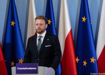 Łukasz Szumowski: „Powinniśmy iść w kierunku obowiązkowych maseczek na ulicach”