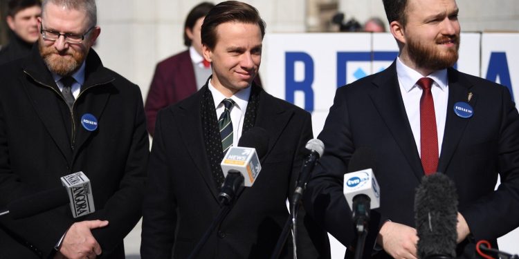 Bosak atakuje PiS: „To woła o pomstę do nieba” [WIDEO]