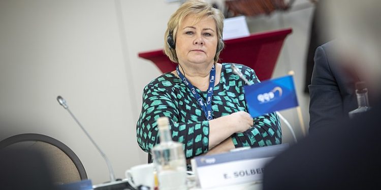 Norwegia zniesie obostrzenia? „Przejęliśmy kontrolę nad wirusem”