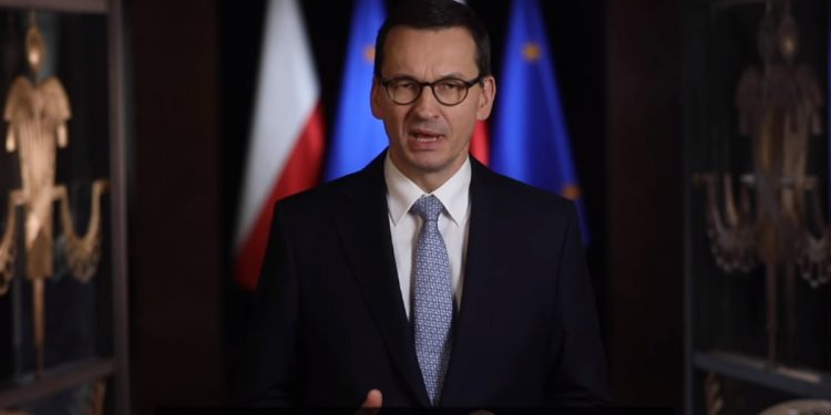 Morawiecki: „Nie możemy dopuścić do nakręcenia spirali zwolnień” [WIDEO]