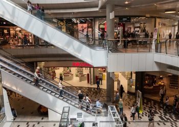 schody galerii handlowych