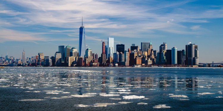 USA: w Nowym Jorku więcej osób zmarło na koronawirusa niż w ataku na WTC