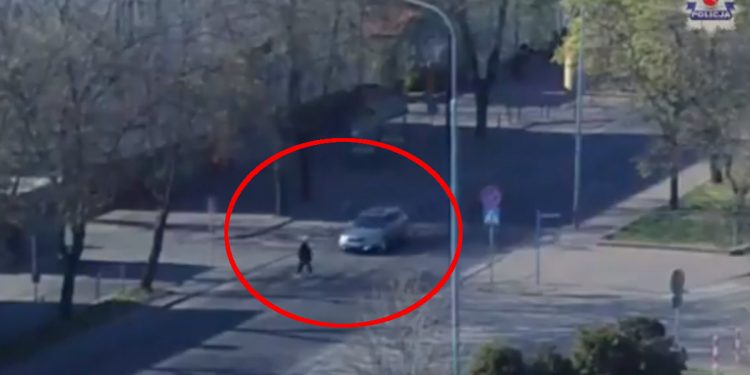 Łuków: Pijany potrącił kobietę na pasach. Policja publikuje nagranie [WIDEO]