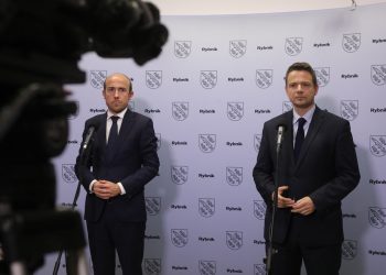 Były senator PO reaguje na plakaty z Szumowskim. „Platformo, zakładałem cię. (…) Ale tej twojej wulgarnej Polski już nie chce”