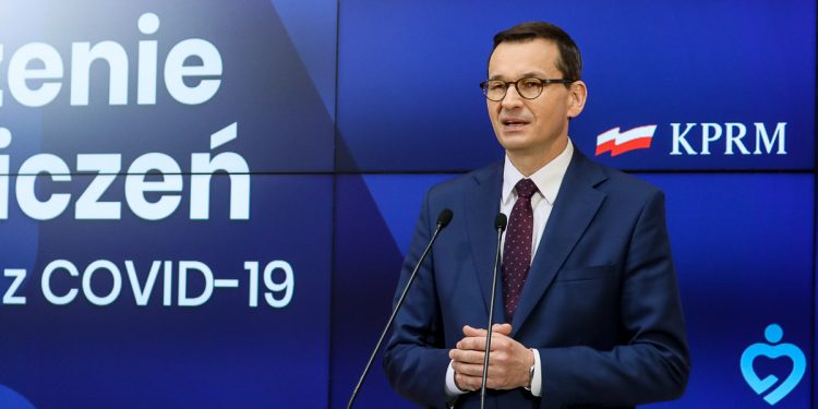 Morawiecki ogłasza kolejny etap znoszenia obostrzeń!