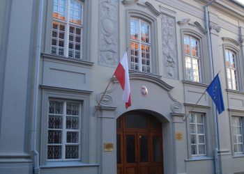 PiS doprowadzi do wyjścia Polski z UE? Ambasada reaguje na słowa litewskiego dyplomaty