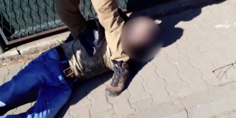 Chciał umówić się z 13-latką. Na miejscu czekała policja z kamerą [WIDEO]