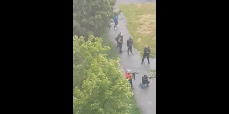 Strzelanina pod Kijowem, w której uczestniczyło 100 osób! [WIDEO]