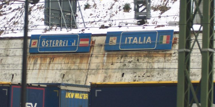 Włoski minister zdrowia: nieusprawiedliwione zamykanie granic przed Włochami