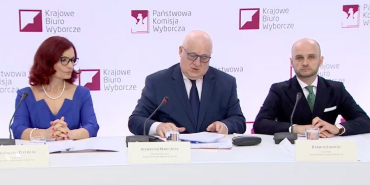 Gigantyczna frekwencja w wyborach! PKW podaje dane na godz. 12:00